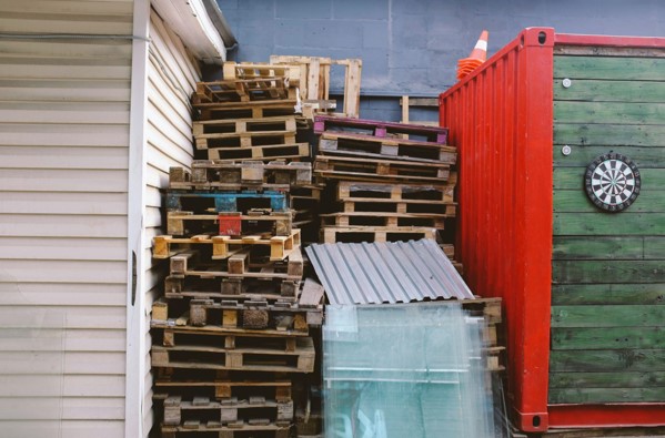 Property Managers Could Benefit from Dumpster Rental - Here's How