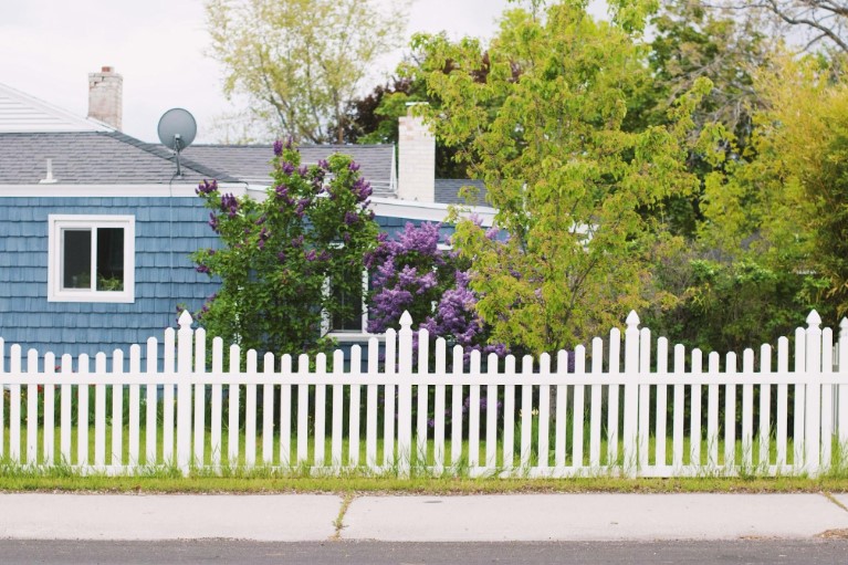How Fences and Gates Elevate Property Worth
