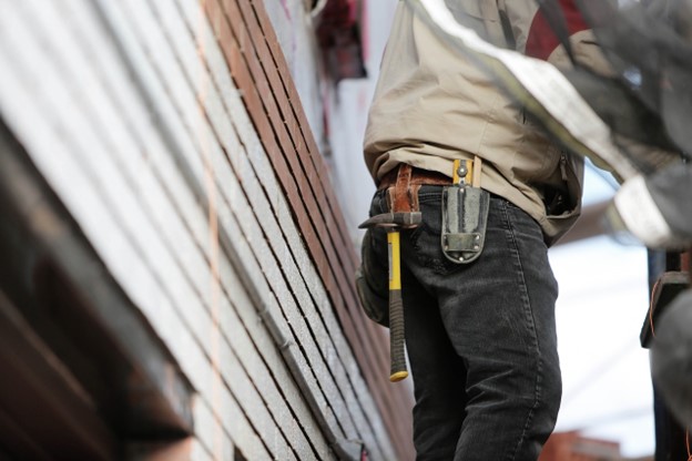 Expert Tips for Hiring the Right Roofing Contractor for Your Next Project