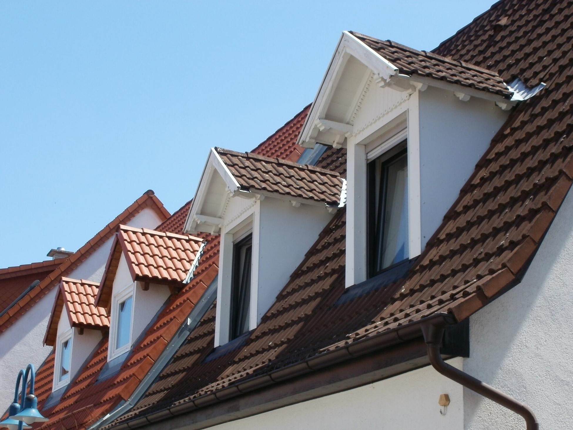 Finding the Right Roofing Specialist: A How-to Guide to Follow